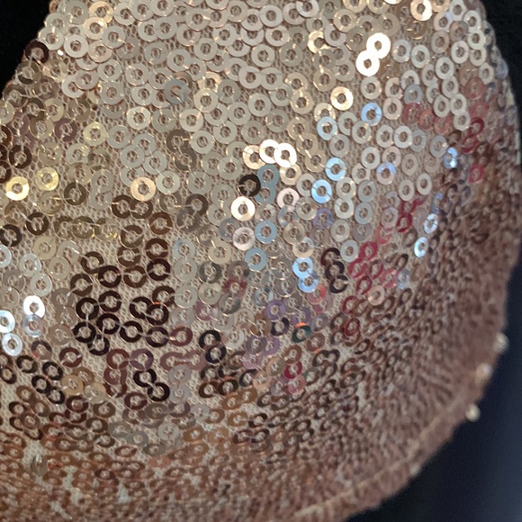 BRAND NEW NEVER WORN Rosegold Sequin Bikini w/ silver circles. Size Small. - Picture 3 of 8